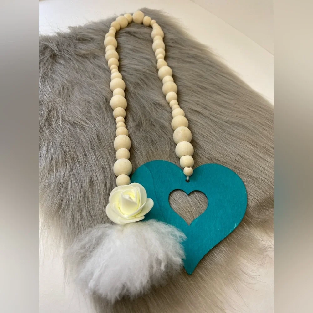 Handmade heart garland / Beaded wood garland